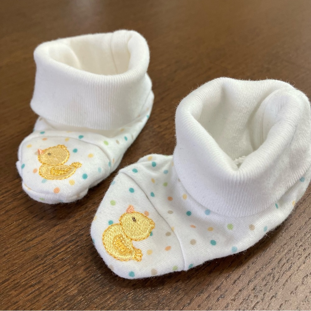 Cute Duck Newborn Baby Booties Polka Dots